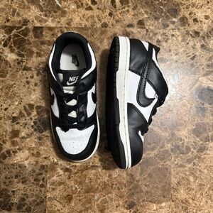 Nike Kids Dunks Low Panda Size 10C